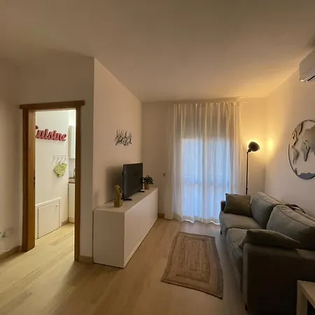 Accogliente Bilocale In Centro A * Olbia